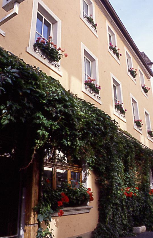 Bayerischer Hof Kitzingen Exterior foto